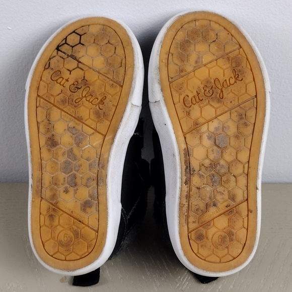 Cat & Jack Velcro Sneakers - Picture 3 of 5